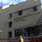 İstanbul - Fatih'te gelinlik mağazasında yangın; mahsur kalan 2 kişi kurtarıldı 3 istanbul fatihte gelinlik magazasinda yangin mahsur kalan 2 kisi kurtarildi 7178a3b374f6