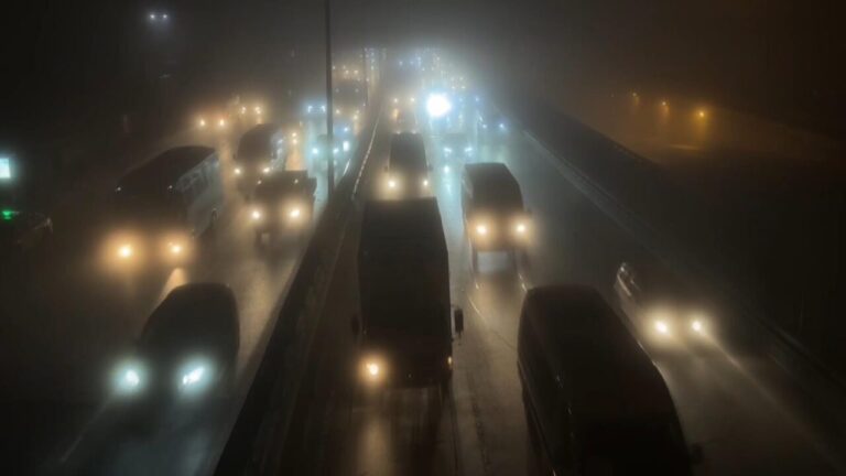 İstanbul – İstanbul’da sis etkili oluyor