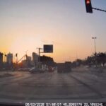 istanbul kartalda kirmizi isikta gecen otomobil tira carpip duraga daldi 070baaa6fb2d
