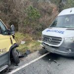 istanbul sariyerde sollama yapan taksiyle yolcu minibusu carpisti 1 olu 4 yarali olenin fotografiyla 4c713def5ee7