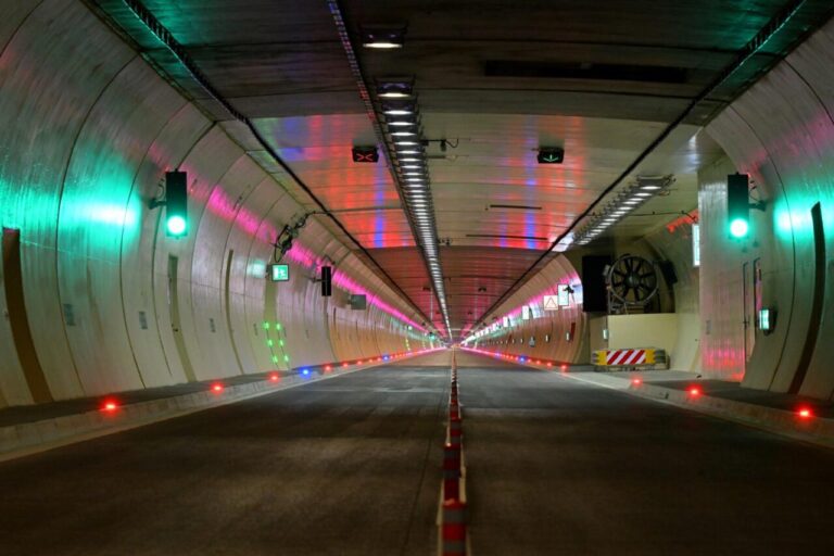 İstanbul – Türk şirketin inşa ettii Slovenya ile Avusturya’yı birbirine bağlayan tünel trafiğe açıldı