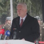 istanbul vali gul imkansizliklar icinde yazdiginiz bu destan tarihin akisini degistiren kahramanlik abidesidir d26d442a00b8