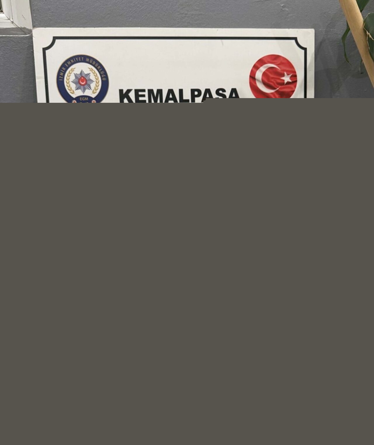 İzmir'de 1085 adet ecza hap ele geçirildi; 2 tutuklama 1 izmirde 1085 adet ecza hap ele gecirildi 2 tutuklama cd209e0040a3