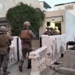 izmirde is yerine silahli saldiri duzenleyen 2 supheli tutuklandi a7174b9368dd