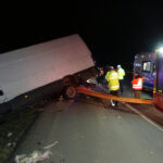 kamyonet tira arkadan carpti 2 olu 1 yarali bb7cbd0b2b57