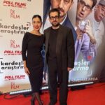 kardesler arastirmanin gala gecesi bircok unlu ismin katilimiyla gerceklesti 903643182744