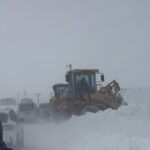 karsta kara saplanan 12 arac ve icindekiler kurtarildi 7fac4a0ef1c4