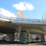 kayseride kentin farkli noktalarina kayserispor bayraklari asildi 42519a4e8db5