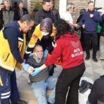 kirmizi isikta duran araca carpan otomobil yayalarin arasina daldi 5 yarali d9b5a72e4b21