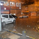 mardinde saganak yollar gole dondu 1ced63fed140