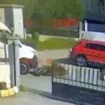 minibus ile motosikletin carpistigi kaza kamerada 2 yarali 9be486739fd6