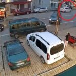 otomobilin carptigi yaya agir yaralandi o anlar kamerada 8610c965c055