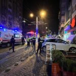 otomobilin kafeye girdigi kaza kamerada 2 yarali 0b4a3fde460f