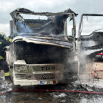 park halindeki tir yandi sofor dumandan etkilendi d6bb5035fcf0