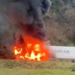 Rize’de Karadeniz Sahil Yolu’nda TIR alev aldı 1 rizede karadeniz sahil yolunda tir alev aldi bc7c73da4b10