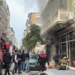 sarjdaki batarya patladi is yerinde yangin cikti 94f489057730