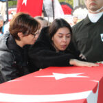 sehit binbasinin cenazesi ispartada topraga verildi 2 a43d0e85c9dc