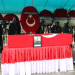 sehit binbasinin cenazesi ispartada topraga verildi 2 f5cdafa84861