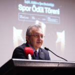 sporda derece kazanan ogrenciler icin odul toreni duzenlendi 72dc3bc40585