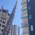 Yangın sırasında taşkınlık yapanları polis havaya ateş açarak dağıttı 4 yangin sirasinda taskinlik yapanlari polis havaya ates acarak dagitti bec064cfff3c