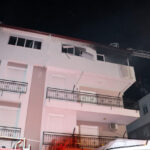 yanginda dairede mahsur kalan kedi dumani itfaiye kurtardi b250b60c062c