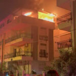 yanginda dairede mahsur kalan kedi dumani itfaiye kurtardi eebccb0ce012